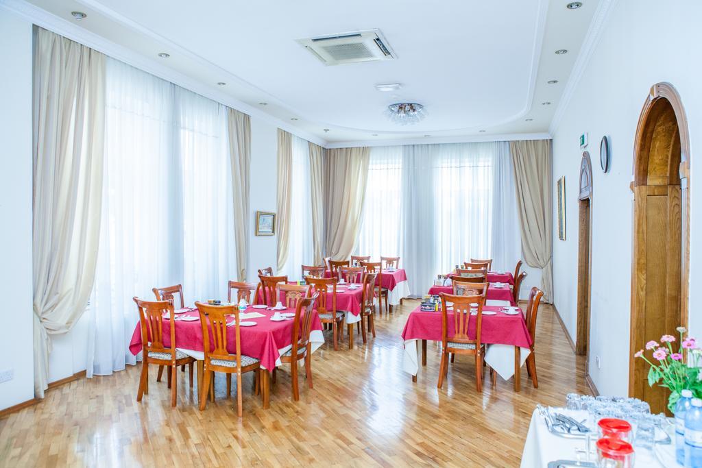 Azcot Hotel Baku Exterior photo